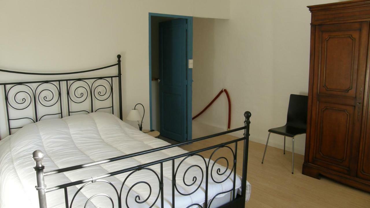 Gite Du Gardien Saint-Martin-de-Crau Kültér fotó