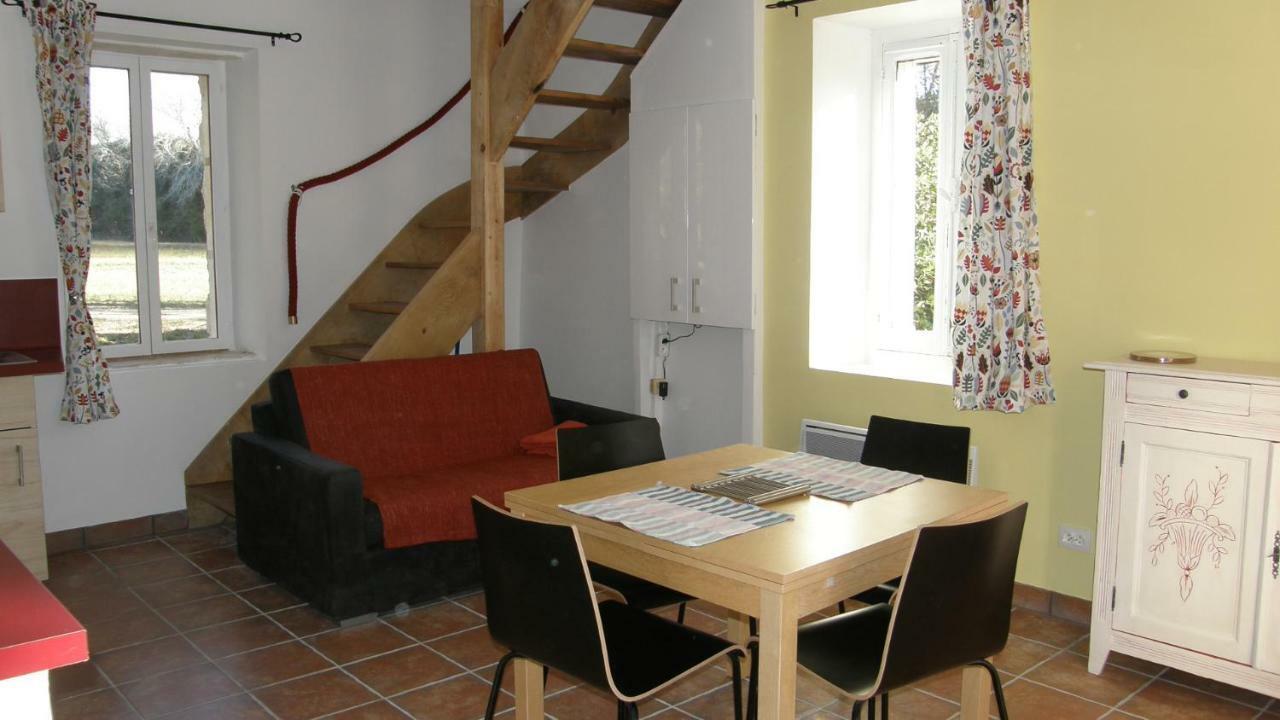 Gite Du Gardien Saint-Martin-de-Crau Kültér fotó